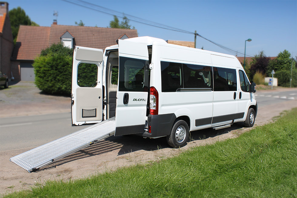 TRANSPORT ADAPTÉ DE GROUPE